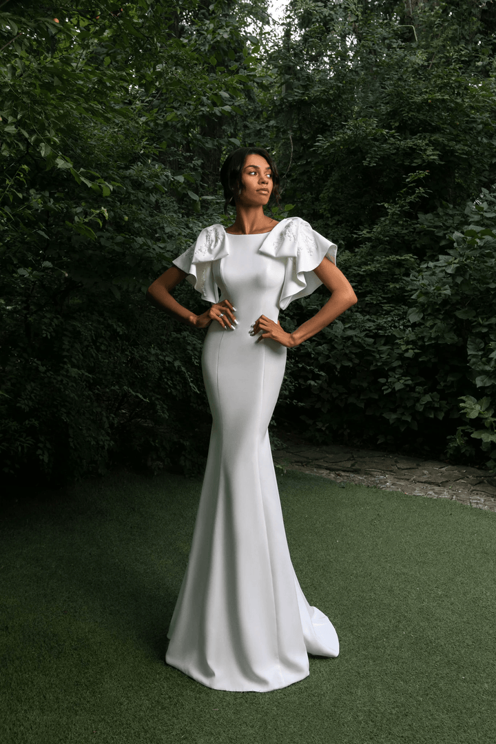 Elegant Mermaid Wedding Gown with Bell Sleeves and Removable Lace Bows – Chiffon Wedding Dress with V - Shaped Back Plus Size - Margot - WonderlandByLilian