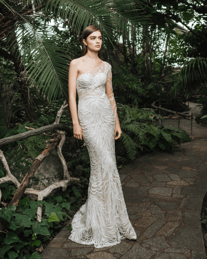 Elegant Off One Shoulder Wedding Dress - Tulle Mermaid Wedding Gown with Convertible Train Plus Size - CARLY - WonderlandByLilian