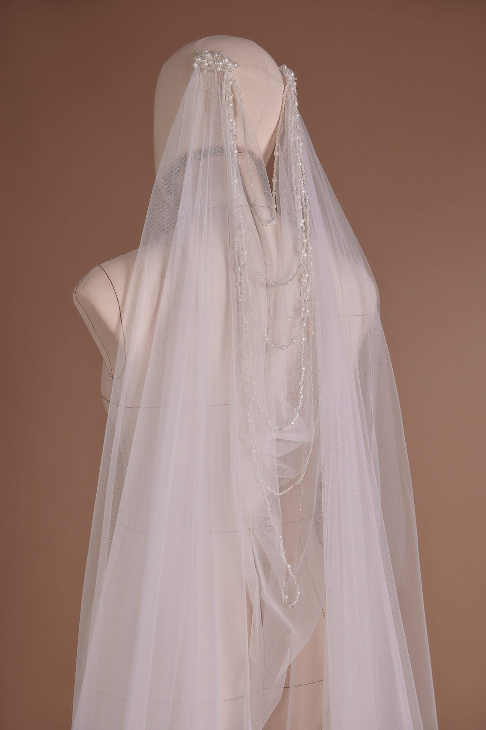 Elegant Pearl Stranded Cathedral Veil Plus Size - WonderlandByLilian