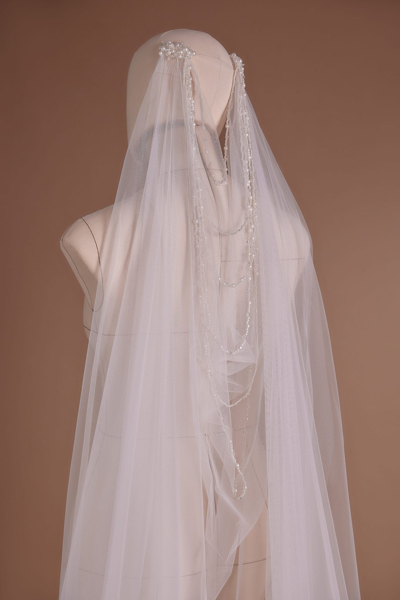 Elegant Pearl Stranded Cathedral Veil Plus Size - WonderlandByLilian