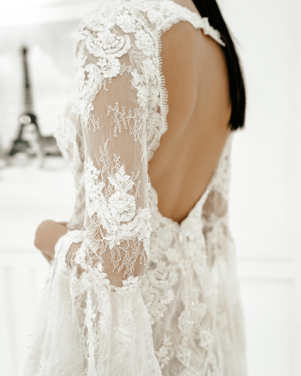 Elegant Tulle Mermaid Wedding Gown with Beaded - Floral Applique Wedding Dress with Open Back Plus Size - FORTUNE Size 0 Elegant Tulle Mermaid Wedding Gown with Beaded - Floral Applique Wedding Dress with Open Back Plus Size - FORTUNE Size 0