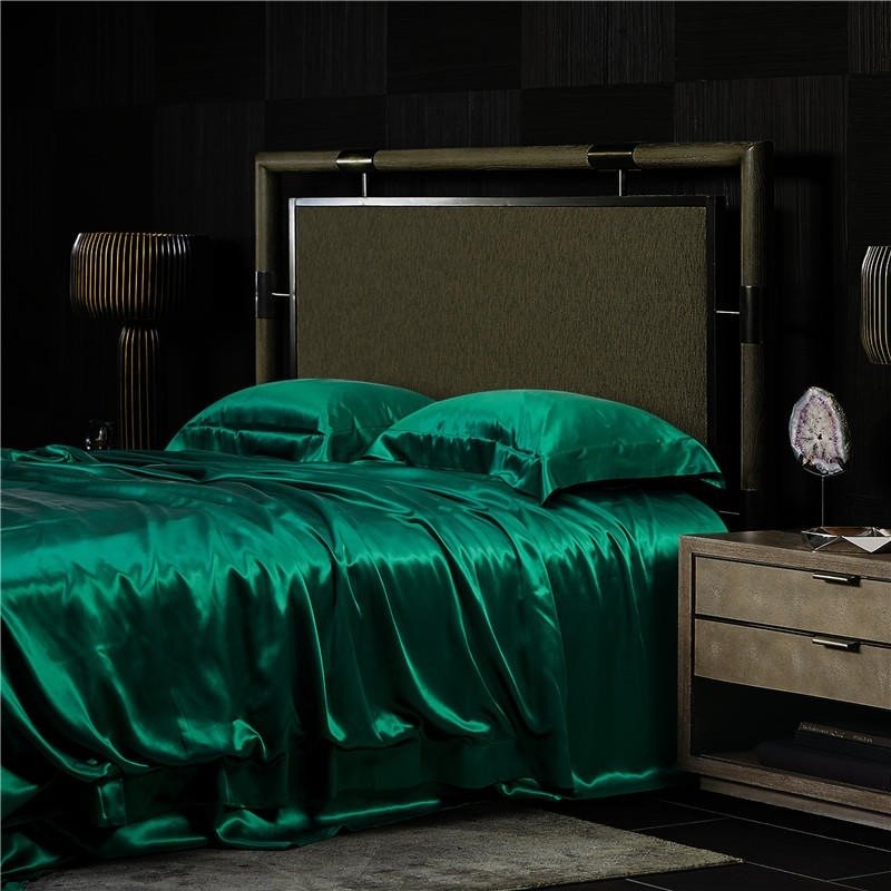 Eloise Emerald Green Luxury Pure Mulberry Silk Bedding Set - WonderlandByLilian