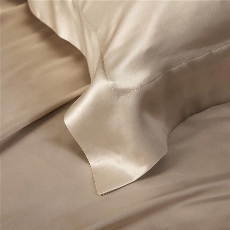 Eloise Leather Beige Luxury Pure Mulberry Silk Bedding Set - WonderlandByLilian