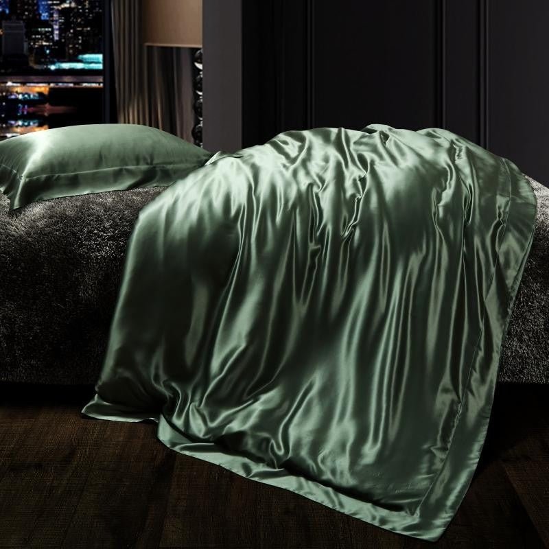 Eloise Rifle Green Luxury Pure Mulberry Silk Bedding Set - WonderlandByLilian