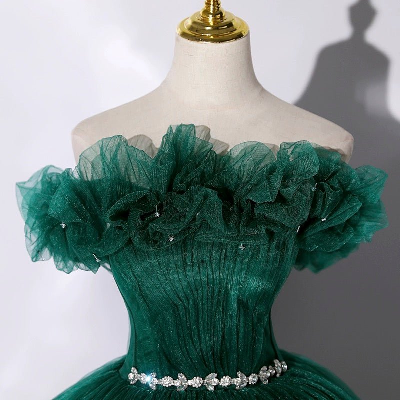 Gothic Emerald Green Tulle Wedding Dress with Layered Ruffle Neckline