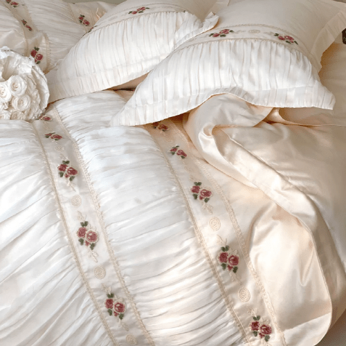 French Rose Silk Bedding Set - WonderlandByLilian