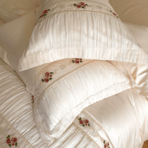 French Rose Silk Bedding Set - WonderlandByLilian