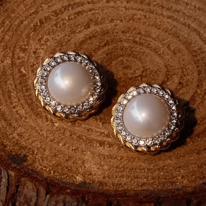 Golden Halo Waltz – Handmade Vintage Pearl Earrings – Opera - WonderlandByLilian