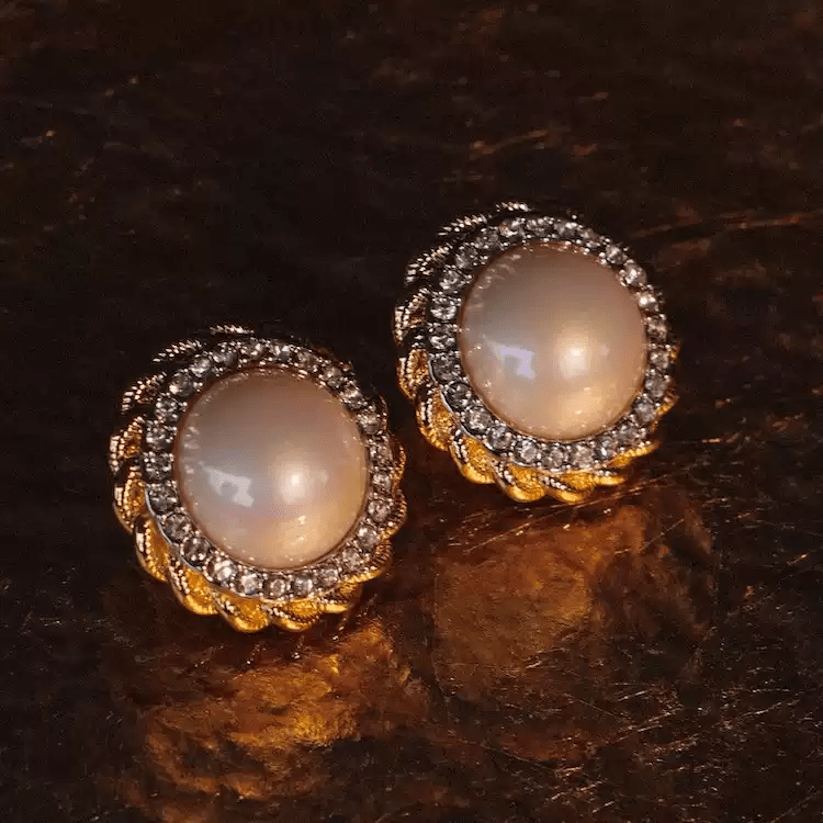 Golden Halo Waltz – Handmade Vintage Pearl Earrings – Opera - WonderlandByLilian