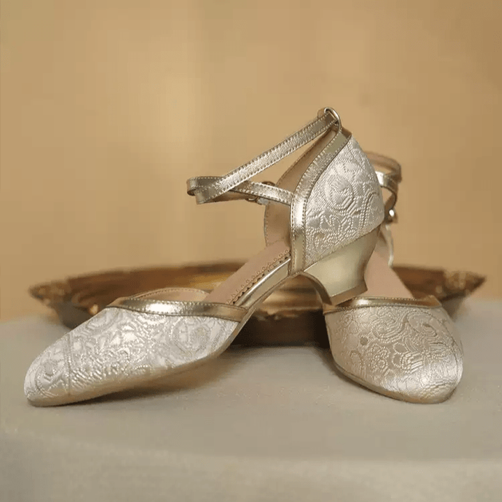 "Golden Reverie" – Handmade Vintage Brocade Low Heel Mary Jane Shoes - WonderlandByLilian