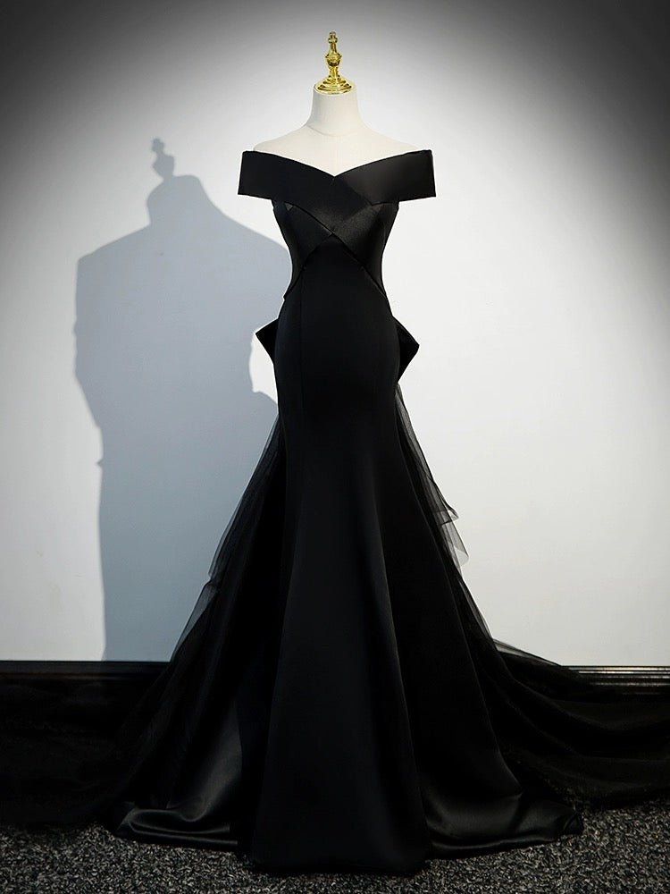 Gothic Black Wedding Dress - Corset Tulle dress - Off Shoulder Mermaid WonderlandByLilian Gothic Black Wedding Dress - Corset Tulle dress - Off Shoulder Mermaid WonderlandByLilian