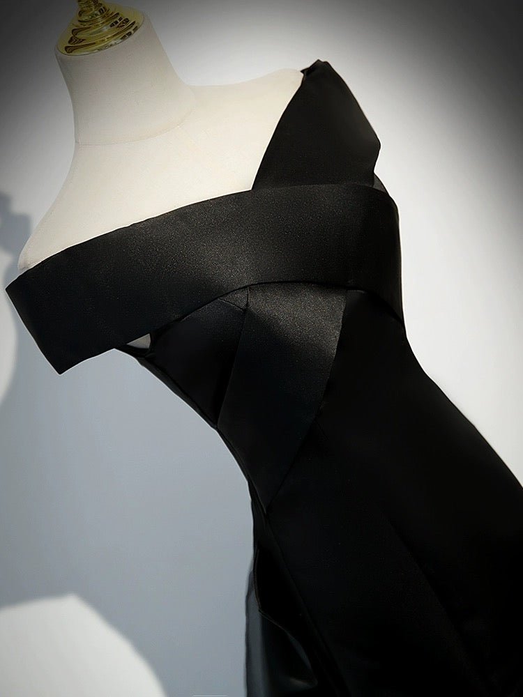 Gothic Black Wedding Dress - Corset Tulle Dress - Off Shoulder Mermaid Wedding Gown Plus Size Custom made / Black / Dress+Gloves Gothic Black Wedding Dress - Corset Tulle Dress - Off Shoulder Mermaid Wedding Gown Plus Size Custom made / Black / Dress+Gloves