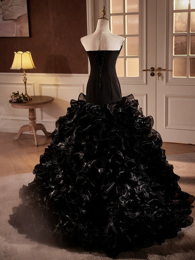 Gothic Black Wedding Dress - Ruffled Mermaid Wedding Gown with Sweetheart Neckline Plus Size - WonderlandByLilian