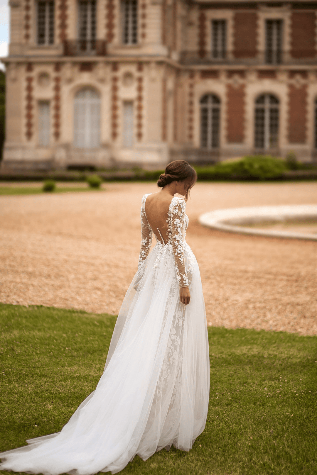 Tulle V-neck Long Sleeve Lace Backless Mermaid Wedding Dress Tulle V-neck Long Sleeve Lace Backless Mermaid Wedding Dress