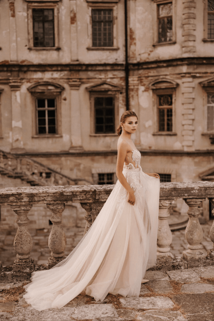 Ivory Sleeveless Wedding Dress with Bow - Wedding Dress with Tulle - Aline Ball Gown Wedding Dress Plus Size - ISABELLE - WonderlandByLilian