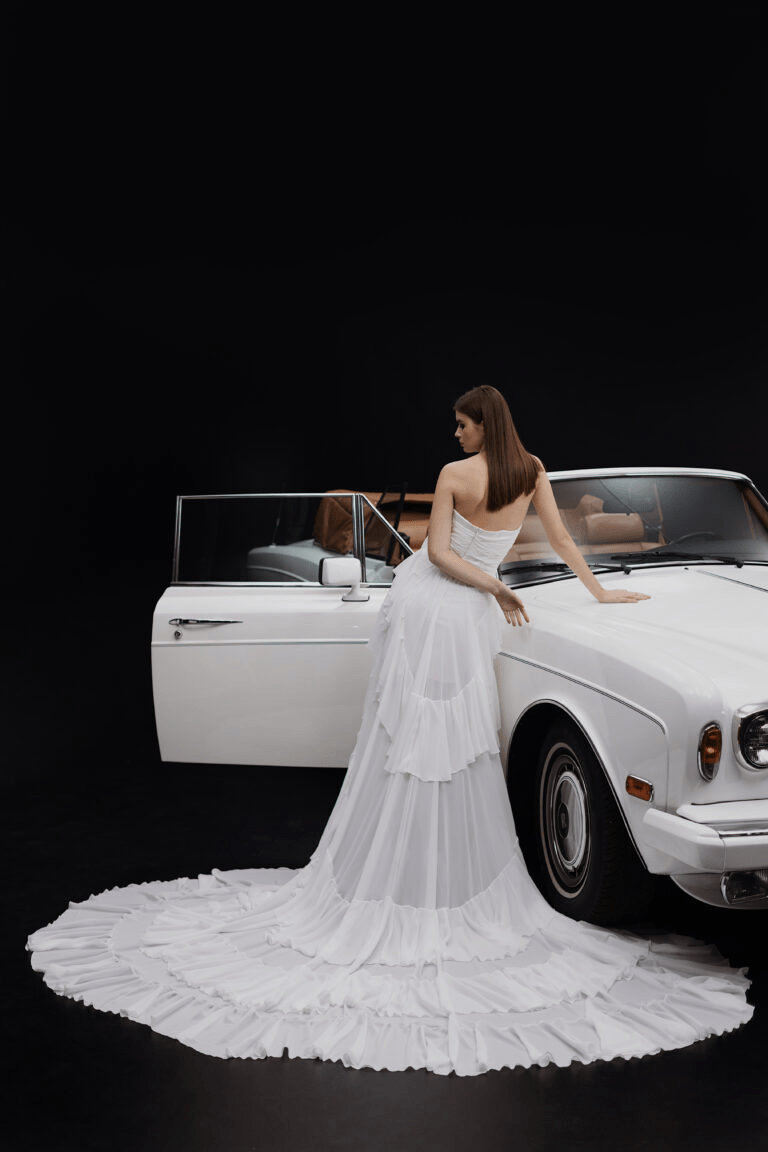 luxury little white wedding dresses Luxury / Gorgeous White Beading Cascading Ruffles Wedding Dresses 2022 Ball Gown Scoop Neck Pearl Rhinestone Sequins
