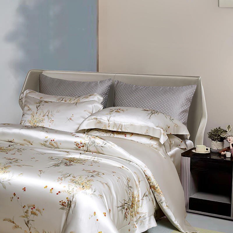 Klara Luxury Pure Mulberry Silk Bedding Set - WonderlandByLilian