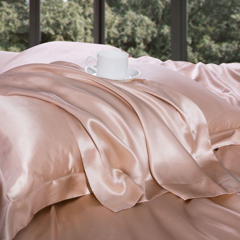 Lily Luxury Pure Mulberry Silk Bedding Set - WonderlandByLilian