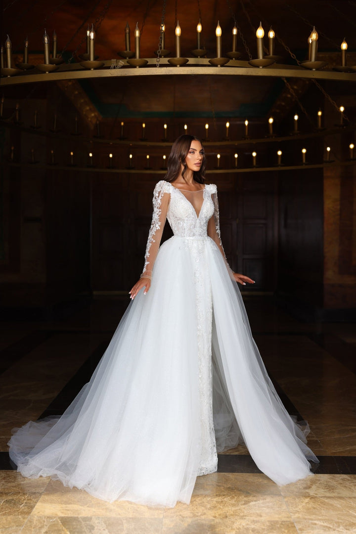 Luxurious V-Neck Wedding Dress with Lace Embellishments and Tulle Skirt Plus Size - WonderlandByLilian