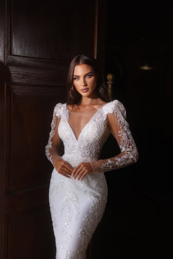 Luxurious V-Neck Wedding Dress with Lace Embellishments and Tulle Skirt Plus Size - WonderlandByLilian