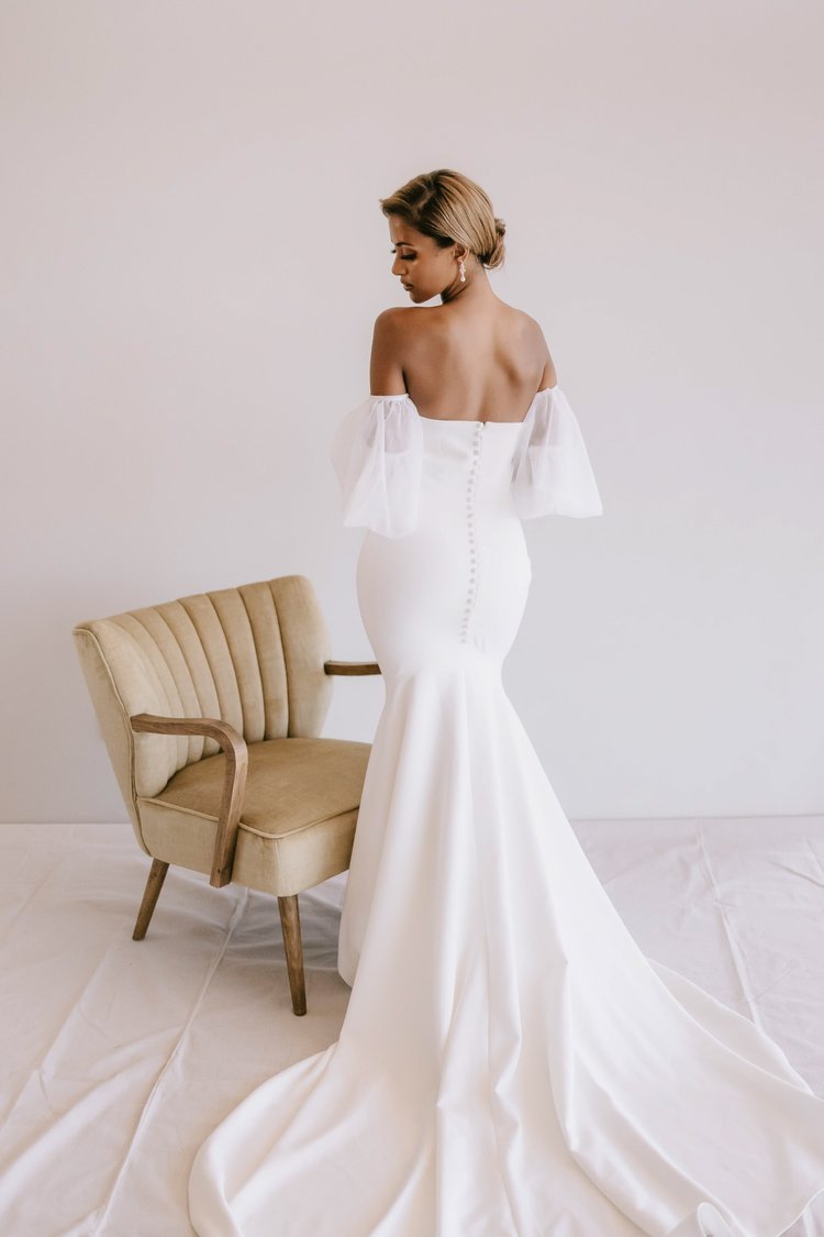 Modern Crepe Fitted Wedding Dress with Tulle Puff Sleeves plus size - ISOBEL - WonderlandByLilian