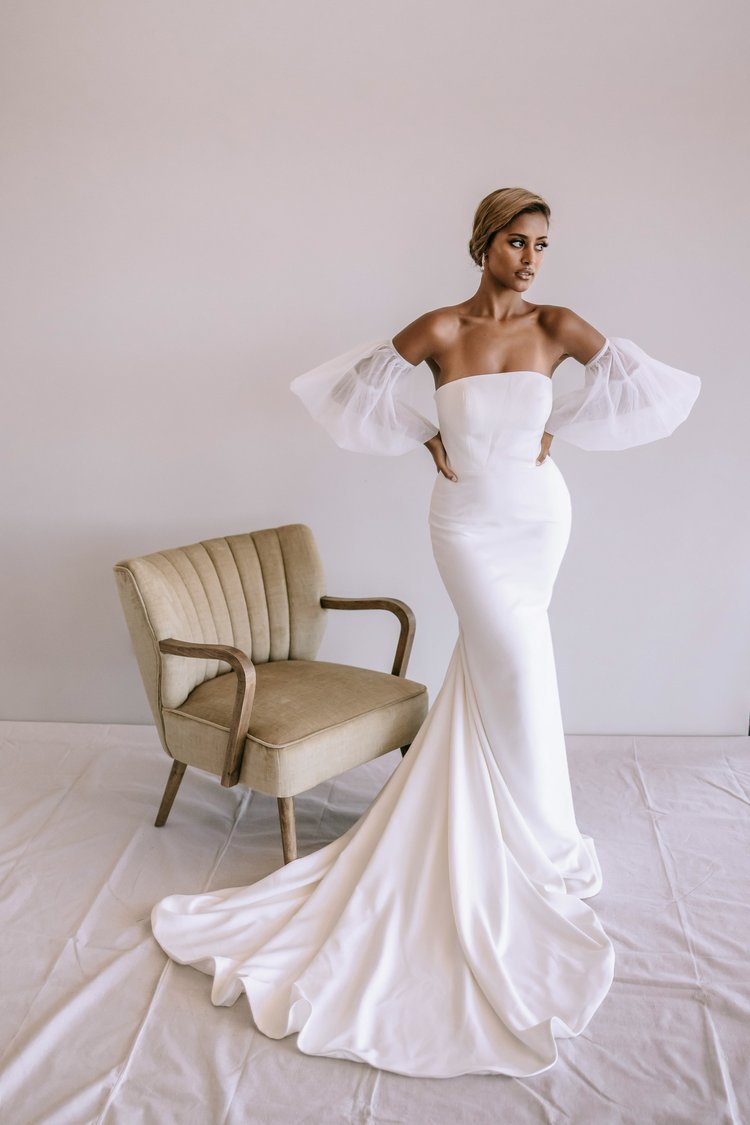 Modern Crepe Fitted Wedding Dress with Tulle Puff Sleeves plus size - ISOBEL - WonderlandByLilian
