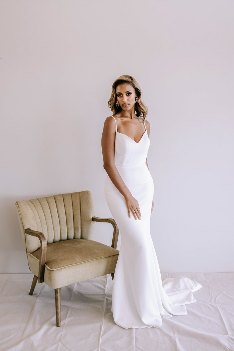 Modern V-Neck Crepe Wedding Dress with Sweetheart Neckline Plus Size - ISHA - WonderlandByLilian