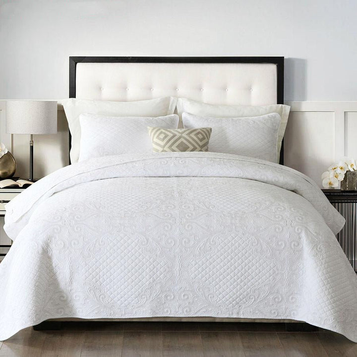 Neve White Bedspread (100% Cotton) - WonderlandByLilian