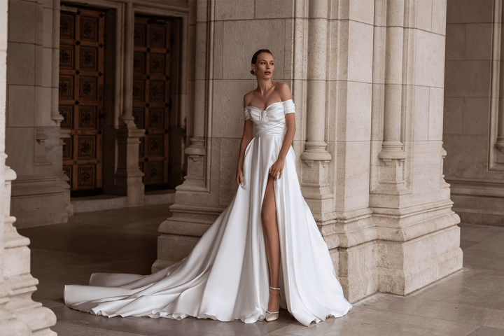 Off Shoulder Wedding Dress with Draped Bodice - Sweetheart Neckline Wedding Dress – Satin Wedding Dress with Romantic Aesthetic Plus Size - WonderlandByLilian