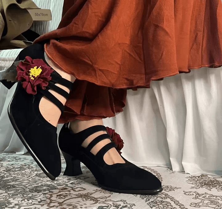 "Olive Reverie" – Handmade Vintage Floral Mary Jane Heels - WonderlandByLilian