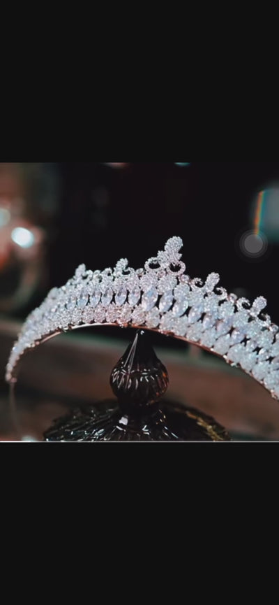 Crown Vintage Silver Bridal Tiara  With Sparkling Rhinestones