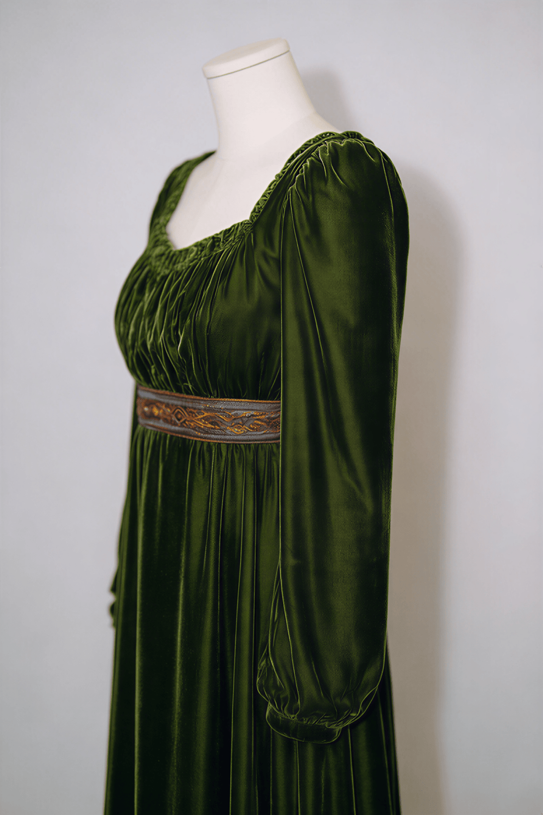 Regency Era Forest Green Empire Waist Vintage Gown with Long Bishop Sleeves and Square Neckline – Bridgerton Inspired Dress Plus Size - WonderlandByLilian
