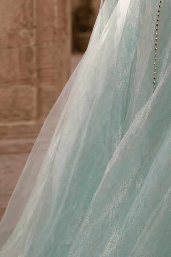 Regency Era Mint Green Empire Waist Gown with Crystal Pearl Chain Detail – Bridgerton Inspired Evening Dress Plus Size - WonderlandByLilian