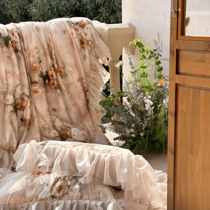 Romantic Vintage Floral Bedding Set - WonderlandByLilian