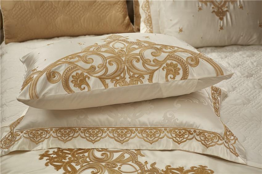 Rovenia Luxury Satin Cotton Bedding Set - WonderlandByLilian