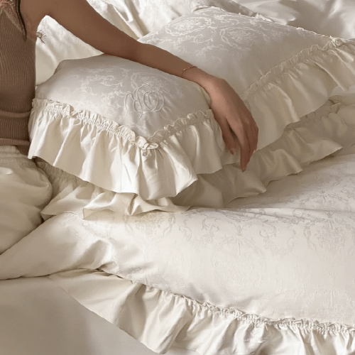 Royal Elegance White Bedding Set - WonderlandByLilian