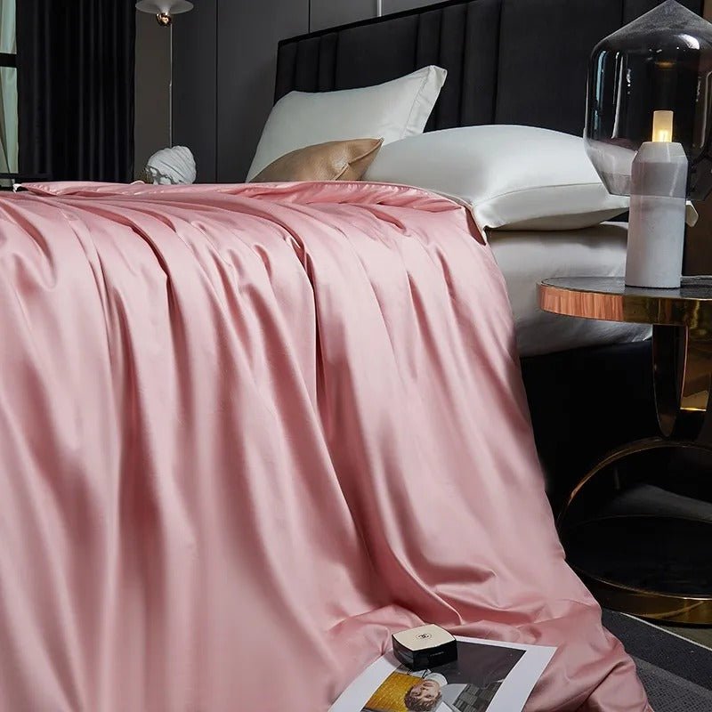 Seda Blush Pink Mulberry Silk Filling Comforter - WonderlandByLilian