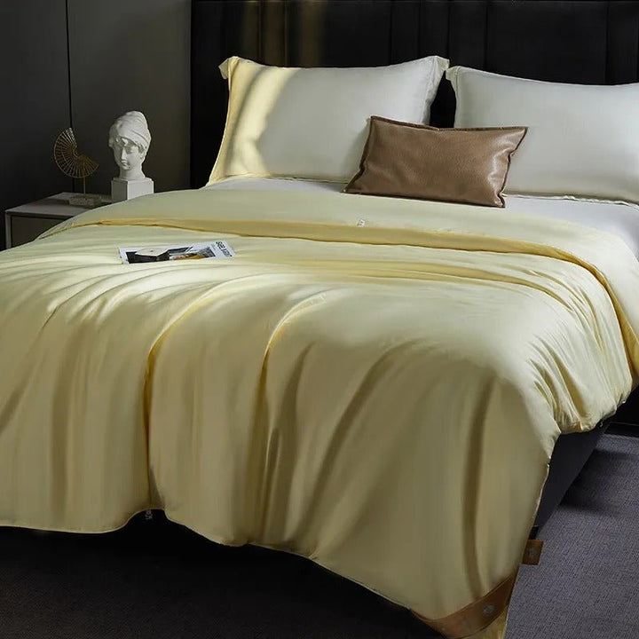 Seda Lemon Mulberry Silk Filling Comforter - WonderlandByLilian