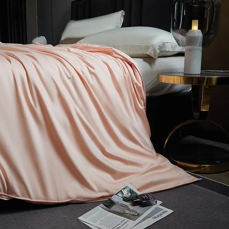 Seda Peach Mulberry Silk Filling Comforter - WonderlandByLilian