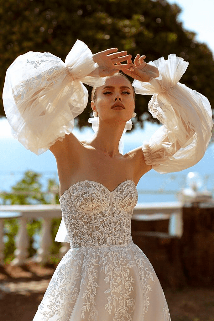 Strapless Sweetheart Neckline Wedding Dress