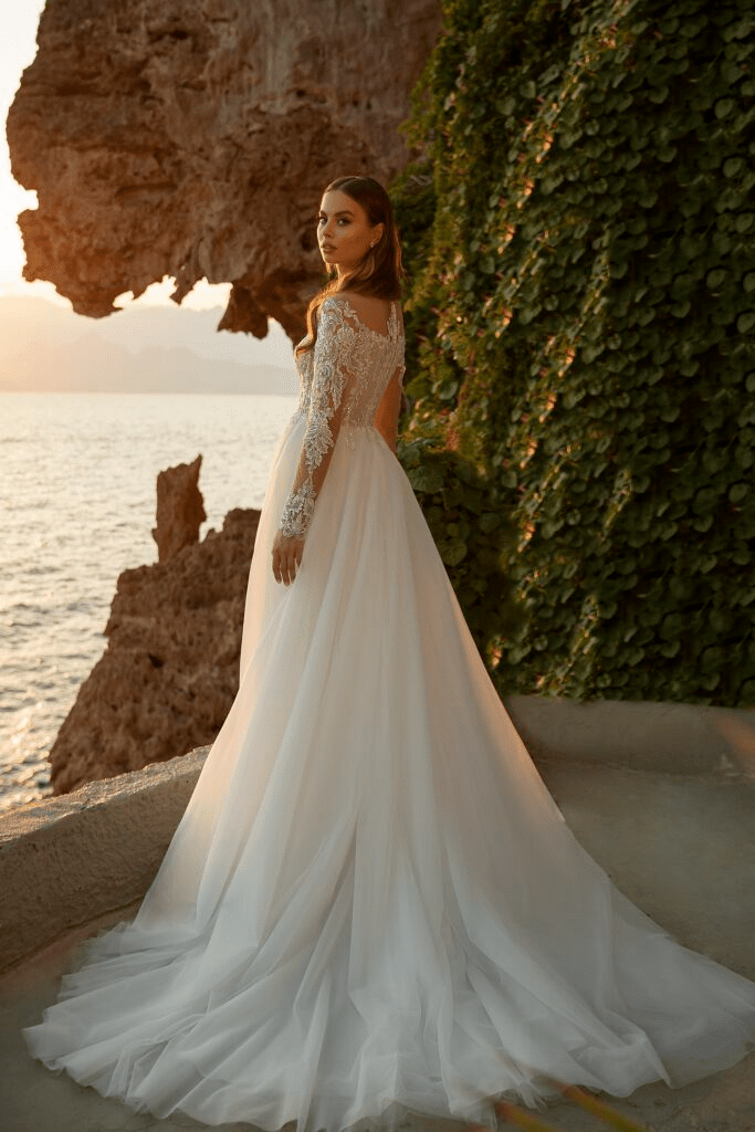 Sweetheart Neckline Wedding Dress with Long Sleeves - Long Sleeve Wedding Dress - Lace Bodice Wedding Gown Plus Size - WonderlandByLilian