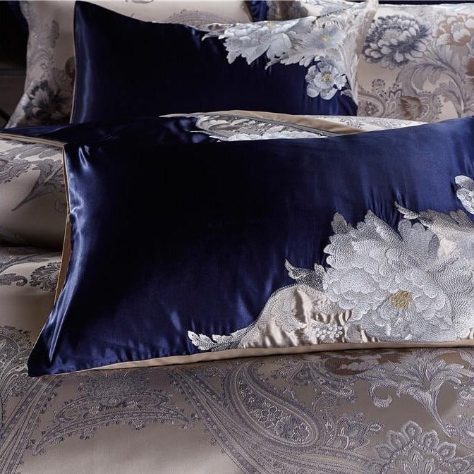 TAYLOR LUXURY DUVET COVER & SHAMS 1000TC - WonderlandByLilian