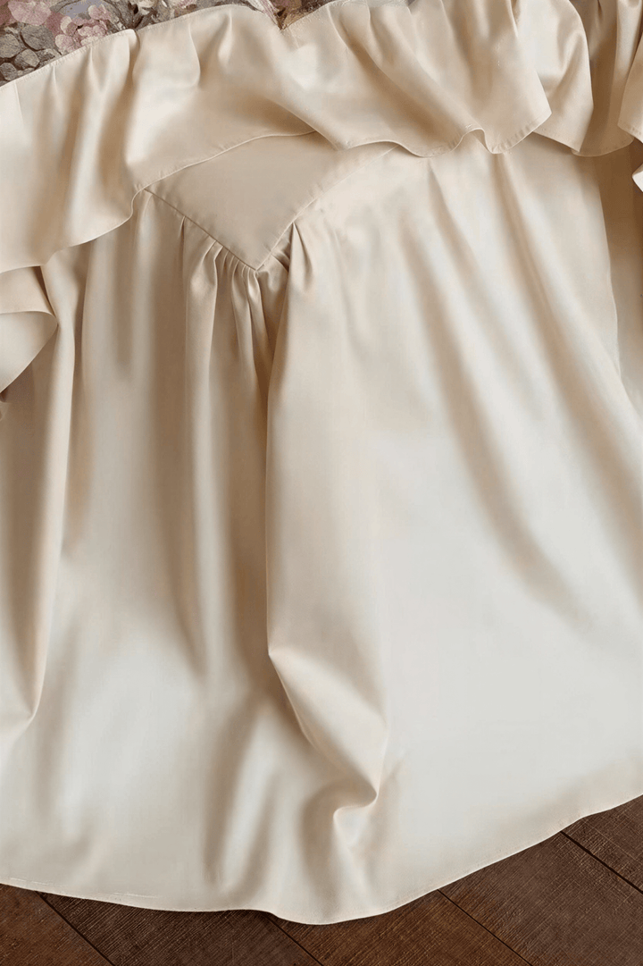 The 'Antique Rose' Beige Manor Bedding Set - WonderlandByLilian