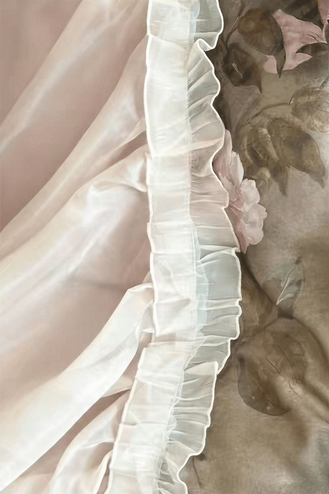 The 'Château Roseraie' Floral Ruffled Bedding Set - WonderlandByLilian