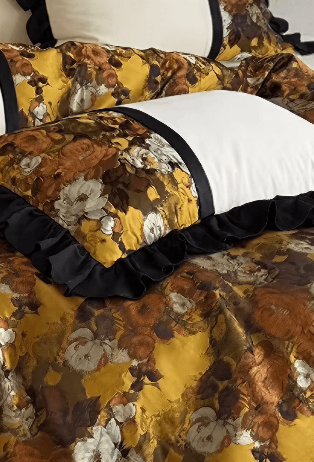 The 'Château Sienne' Ruffled Floral Bedding Set - WonderlandByLilian