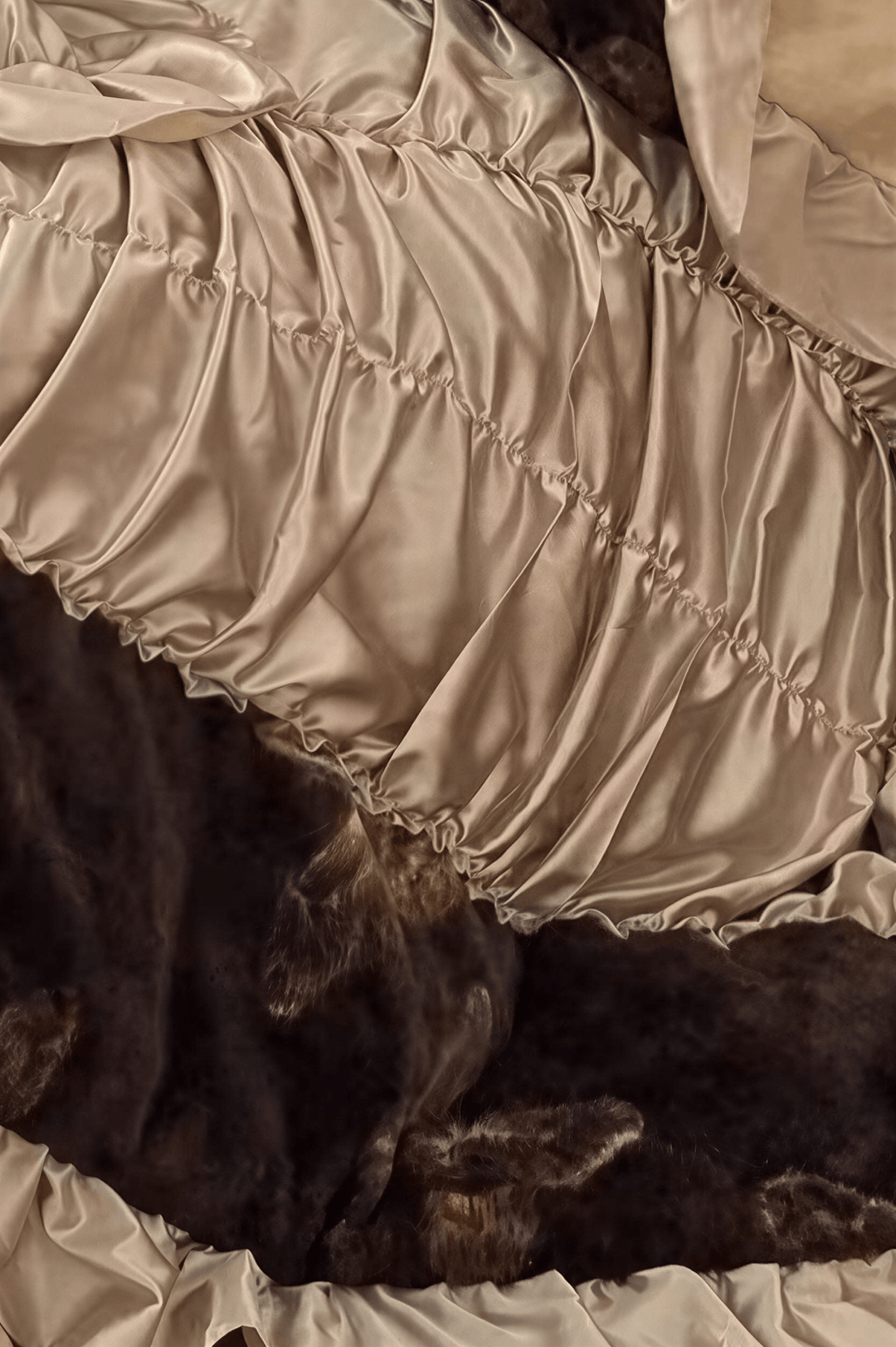 The 'Château Velours Impérial' Faux Leather & Milk Velvet Bedding Set - WonderlandByLilian