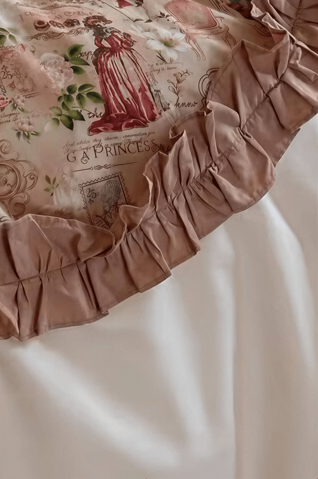The 'Lavender Dream' Lavender & Ivory Ruffled Bedding Set - WonderlandByLilian