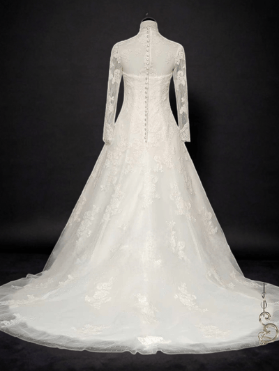 Timeless Beauty: Vintage Style Modest Lace Wedding Dress with High Neck - WonderlandByLilian