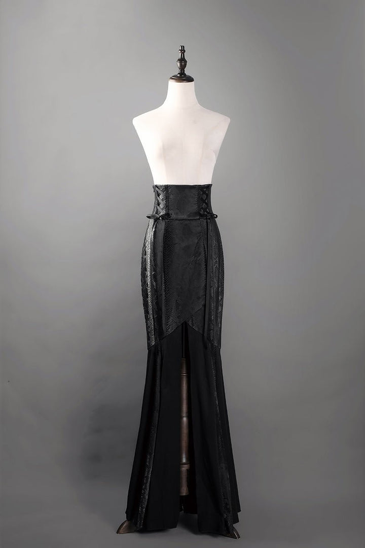 Victorian - Inspired Gothic Black Halter Dress with Bell Sleeves and Lace - Up – Long Sleeves Evening Gown Plus Size - WonderlandByLilian