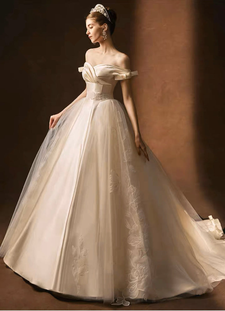 Vintage Luxury Princess Lace Light Ivory A-Line Wedding Dress With Off- Shoulder - Plus Size - WonderlandByLilian
